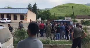Жители Карабаха обвинили азербайджанских военных в обстреле села