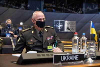 Главнокомандующий ВСУ информировал НАТО об имитации РФ отвода войск от границы Украины
