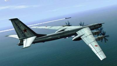 Россия подняла в небо над Черным морем стратегические бомбардировщики (ВИДЕО)