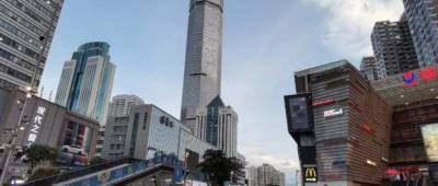 В Китае начал шататься 73-этажный небоскреб. Землетрясений в этом районе не было
