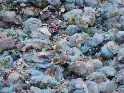 Российский «Сибур» вошел в топ-10 компаний, ответственных за загрязнение мира пластиком