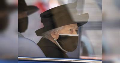 Новий удар: королева Єлизавета II оплакує смерть свого цуценя