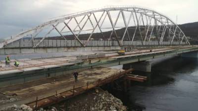 Для жителей Колы возводят новый современный мост