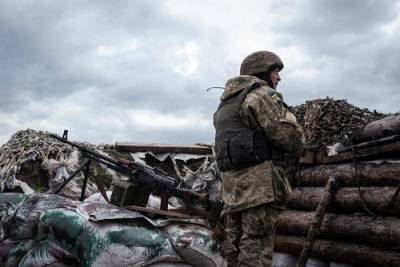 Появилось видео с уничтоженным военными ВСУ блокпостом бойцов «Правого сектора» в Донбассе