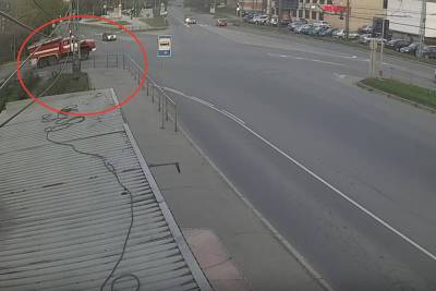 Водитель легковушки не пропустил пожарную машину в Петрозаводске