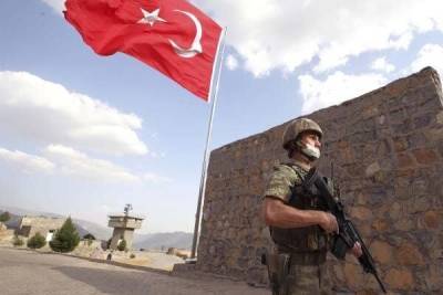 Неопознанные дроны атаковали авиабазу на юго-востоке Турции