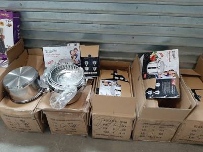 В Челябинской области таможня задержала партию поддельной брендовой посуды