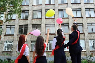Экологи попросили не запускать воздушные шары на выпускных