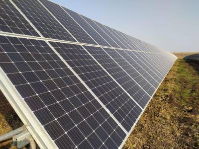Радий Хабиров анонсировал запуск двух новых солнечных электростанций в Башкирии