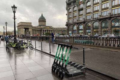 Электросамокаты кикшеринговых сервисов в Петербурге смогут получить знак безопасности