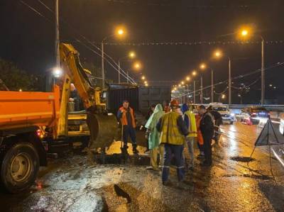 В Ростове на проспекте Стачки завершили ремонт дороги после провала асфальта