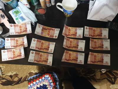 Москвичи пытались расплатиться фальшивыми купюрами в магазине Дзержинска