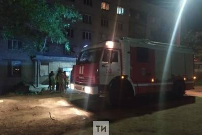 Дважды за ночь загоралась одна и та же квартира в Зеленодольске
