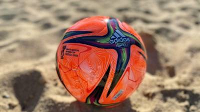 Представлен официальный мяч ЧМ по пляжному футболу 2021 в России