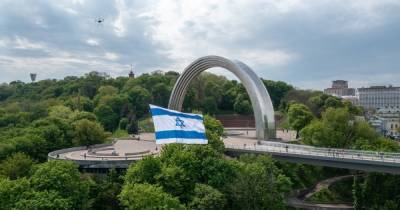 "Жди гостей": владельцу компании Dronarium угрожают из-за акции с флагом Израиля в Киеве