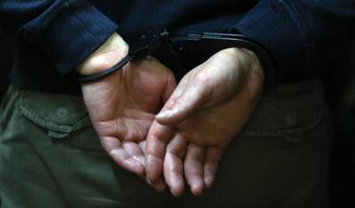 Бывшего прокурора из Читы приговорили к 3,5 годам за изнасилование его подруги