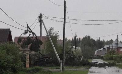 Энергетики оперативно устранили последствия ураганав Тобольском и Вагайском районах