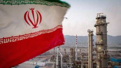 Иран прольет над миром нефтяной дождь: готов удвоить добычу за три месяца