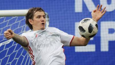 Павлюченко заявил, что хочет провести ещё один сезон в профессиональном футболе