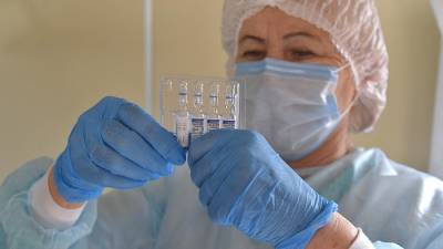 Медведев теоретически допустил обязательную вакцинацию от коронавируса