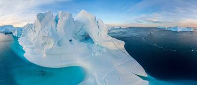Самый большой в мире айсберг на днях откололся от Антарктиды