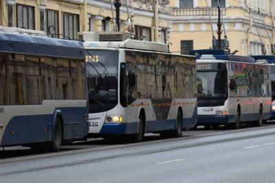 Троллейбусы возле станции метро «Горный институт» запустят раньше срока