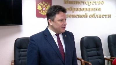 А. Воронков прокомментировал критику минпросвещения в свой адрес