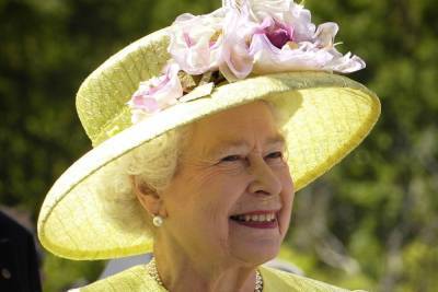 Внучка королевы Елизаветы II сообщила о беременности