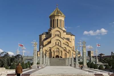 Грузинскую Церковь атакуют, требуя признать украинских...