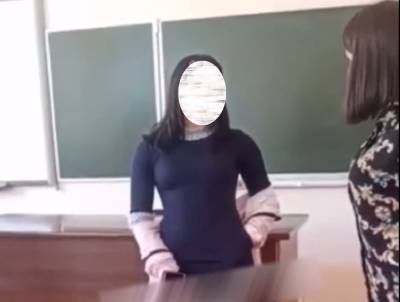 В Ростовской области учительница насильно смыла косметику с лица школьницы и попала на видео