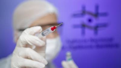 В Центре имени Гамалеи назвали вакцинацию лучшим способом побороть коронавирус
