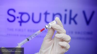 Иммунолог рассказал, как правильно выбрать российскую вакцину от коронавируса