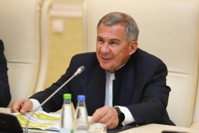 Минниханов провел встречу с членом Коллегии Военно-промышленной комиссии РФ
