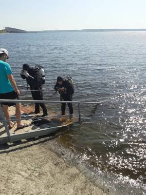 Ульяновские водолазы исследуют дно центрального волжского пляжа