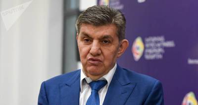 Ара Абрамян призвал политические силы Армении сесть за круглый стол