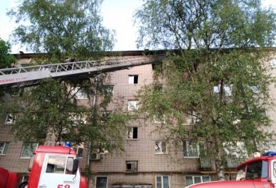 Обгоревший труп нашли после квартирного пожара в Киришах