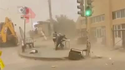 В МЧС сообщили о состоянии пострадавших от пыльной бури в Астраханской области