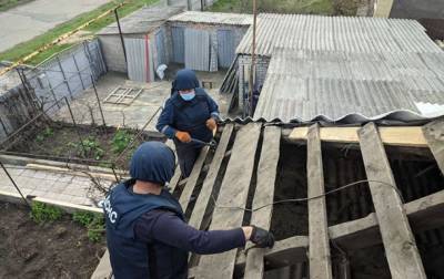 В апреле сотрудники ГСЧС отремонтировали более 170 домов в зоне ООС