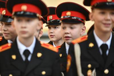 Суворовцам и кадетам предлагают установить стипендии