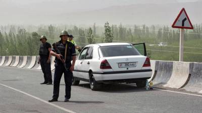 «По поручению глав государств»: Киргизия и Таджикистан договорились о полном прекращении огня