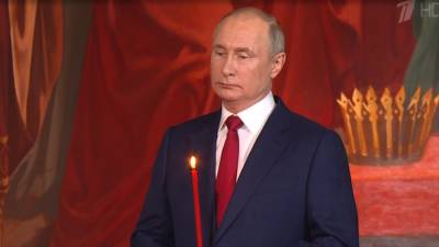 Путин приехал на службу в кафедральный собор Христа Спасителя