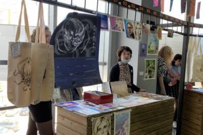 В Хабаровске проходит арт-маркет «Базарный день»