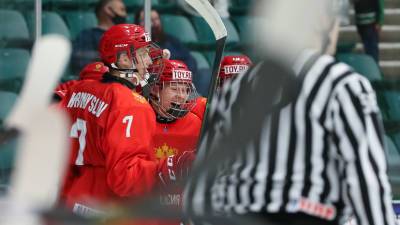 Форменный разгром: как сборная России забросила Чехии 11 шайб и вышла в плей-офф ЮЧМ по хоккею