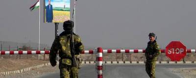 В зоне пограничного конфликта Киргизия и Таджикистан отводят дополнительные войска