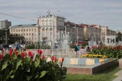 Городские фонтаны заработали в Казани