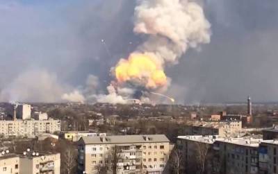 По пути Чехии и Болгарии: объявлено, что взрывы на военных складах Украины «могли устроить российские спецслужбы»