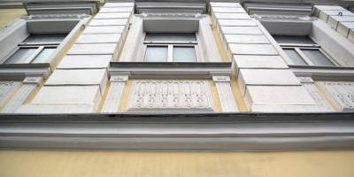 Фасад исторического здания на улице Солянка отремонтируют в Москве