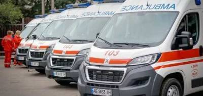 В киевской квартире семью и медиков скорой охватили судороги: госпитализированы 6 человек