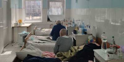 Стало известно, сколько людей попали в больницы Украины из-за COVID-19