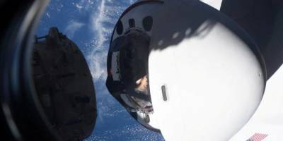 Более пяти месяцев в космосе. Астронавты SpaceX Crew Dragon вернулись на Землю